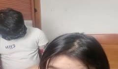 美乳短发美少女！被男友爆操 22。