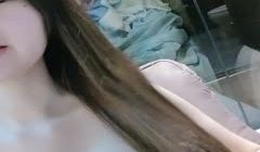 爆乳翘臀一字马女神！脱下丁字裤超肥美穴。
