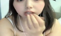 核弹！G奶学【性感荷包蛋】这奶子超级大！_2 (