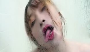 天然美素人—_新人巨乳_pony想谈一场不要讲话