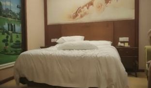 网约20岁外围兼职大学生,167cm大长腿激情四