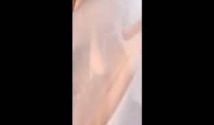 身材苗条搔首弄姿喜欢慢摇骚货的主播b毛不多 很是