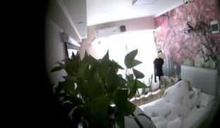 真实酒店偷拍高质量情侣造爱,又拍到这位知性大美女