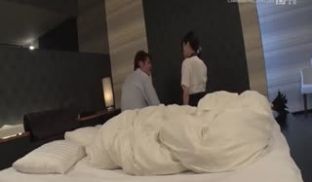 【一本道】高清无码为了升职的黑丝吊带袜美女被老板