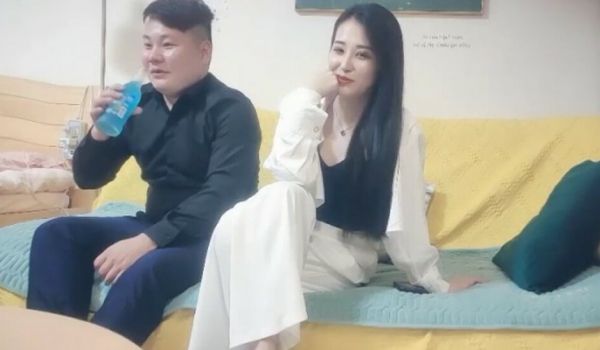 赵总探花-迷人的少妇。