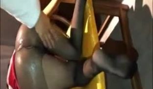 空姐真实巨乳空姐黑丝制服，开档无套后入