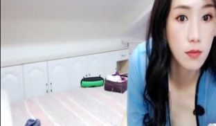 超级名模惊传下海！原来波浪卷发妹妹玩逼呻吟~