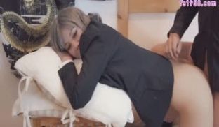 出差时和老板上床，这是我的工作！