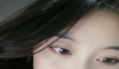 大一高颜值妹子和炮友啪啪啪，口交翘起屁股被后入掰