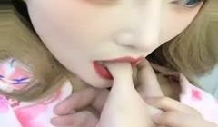 合服姐妹花与土豪们到酒店为了做多人活塞运动把毛毛