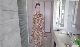 巨挺翘乳模特露美鲍写真集~色淫师也忍不住挑逗漂亮