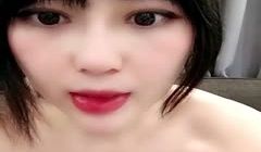 卡哇伊白皙皮肤蜜桃臀萌妹纸自慰诱惑！脱下内裤揉穴