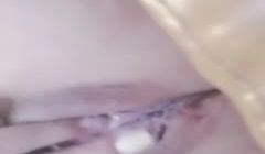 妹子想要快入赚第一桶金～这颜质和身材相信可以很快