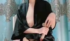 性感C奶妹在家对着镜头露奶假JJ自慰抽插~