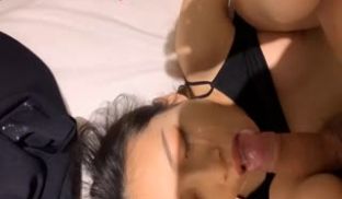 学院派美女和富二代约啪，被操得表情太销魂～