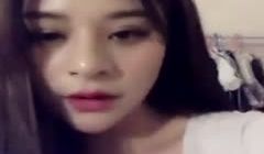 美女香蕉自慰秀整只塞入