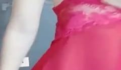 女神级主播热度雅尼深V红色睡裙极品诱惑