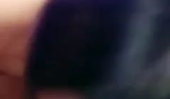 童颜大奶美眉撕破丝袜和粉丝炮友在KTV的沙发上啪