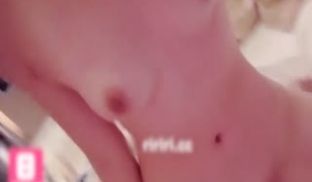 在公厕操爆骚女菊花