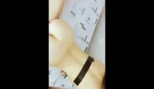 甜美迷人的少妇身材简直是尤物 用尽最大力气去干她