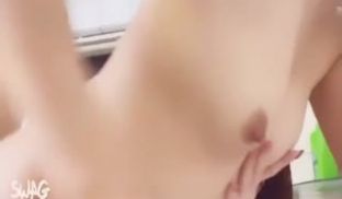 偷窥邻居の痴女逆3P