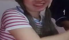 【国产双飞直播】邻家姐姐露脸跟夫妻一起玩双飞