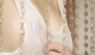 巨乳美眉娜露浴缸大尺度诱惑
