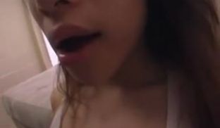 小美眉被老外大屌插嘴 射的满脸都是