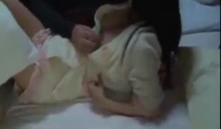 【乱仑】朋友的女朋友来我们合租的地方做客，趁他出
