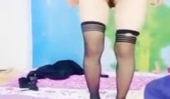 短发骚货少妇 家里和炮友啪啪