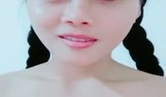 妹子口交啪啪 上位骑乘抽插妹妹也过来一起玩