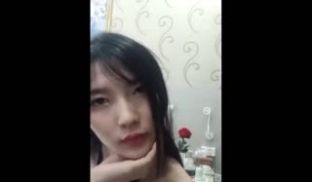 美腿黑丝两小时全裸自摸诱惑艳舞秀