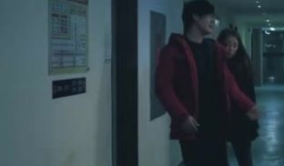 女老师勾引自己班级的男同学