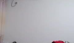 很是风骚少妇先是洗个澡 然后穿上情趣内衣大力自慰