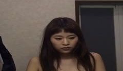 偷偷拍摄隔壁邻家美女洗澡换衣过程,刚下早班回家洗