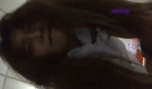 珠海艺术学院性感美女王X瑶勾引闺蜜男友酒店啪啪,