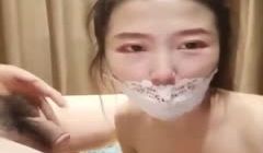 【清纯女神】高颜值骚主播前后夹鸡3p直播间大战