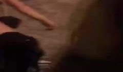 震惊，小三被群殴扒光暴打在地昏迷不起！