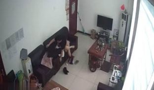 黑客破解网络摄像头监控偷拍好赌少妇欠网贷主动上财