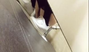 【独家精选】厕所偷拍翻车现场（第二季）狠人怼脸强
