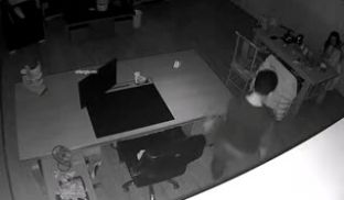 【监控爆雷！】浙江某G企老总和女员工在办公室慎入