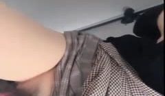 户外学生主播 芒果味的橙子 戴着跳蛋上课逛操场 