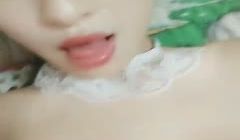 清纯可爱小美女主播现场直播摸奶抠穴自慰大秀 超诱