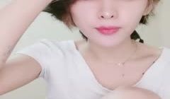 高颜值韵味短发酷酷美女主播，S型翘起好身材掰b自