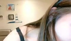 小研-绝美脸蛋御姐范女神~震动棒磨蹭BB疯狂自慰