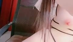 尤物来袭168CM极品美腿完美无毛白虎粉b被振动