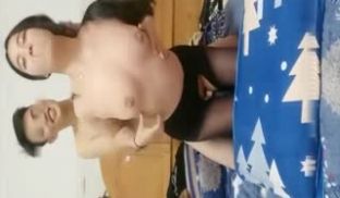红唇少妇和链子男友双人啪啪