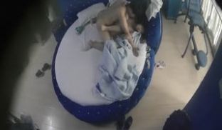 模特级别身材的大学生漂亮美女情趣宾馆约会男友年轻