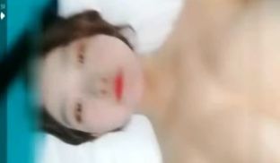 人美胸大极品一线天美女学生妹主播全裸诱惑秀1