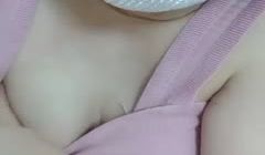 小吴老师：啊~~今天好舒服呀，又流出来啦，越来越
